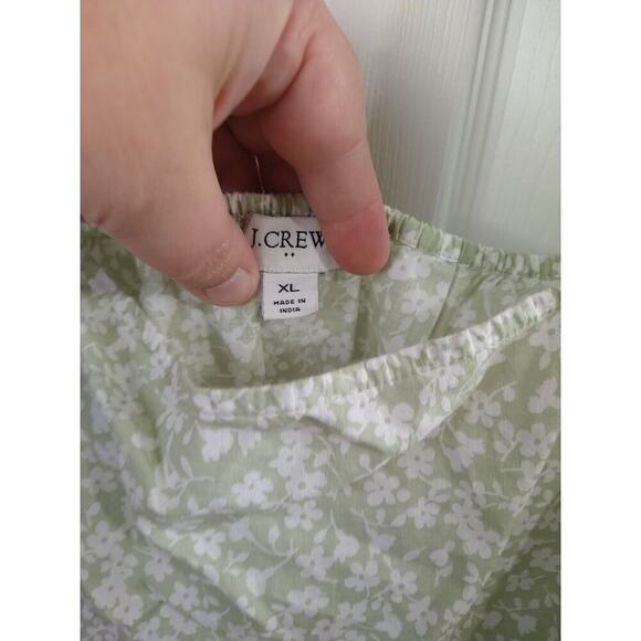 J. Crew Green White Floral Ruffle Strap Cropped Tank. Size XL - Picture 4 of 9